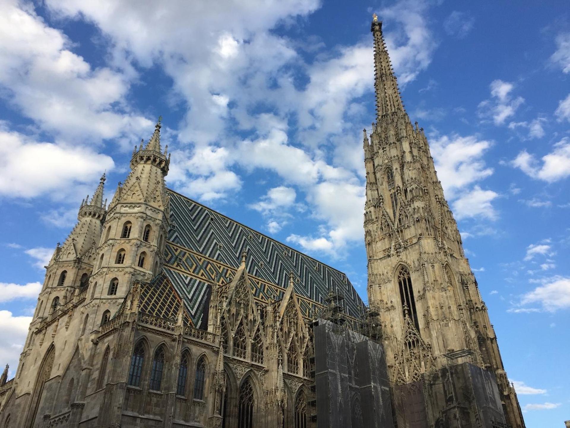 Stephansdom I Netflix I Self Check In